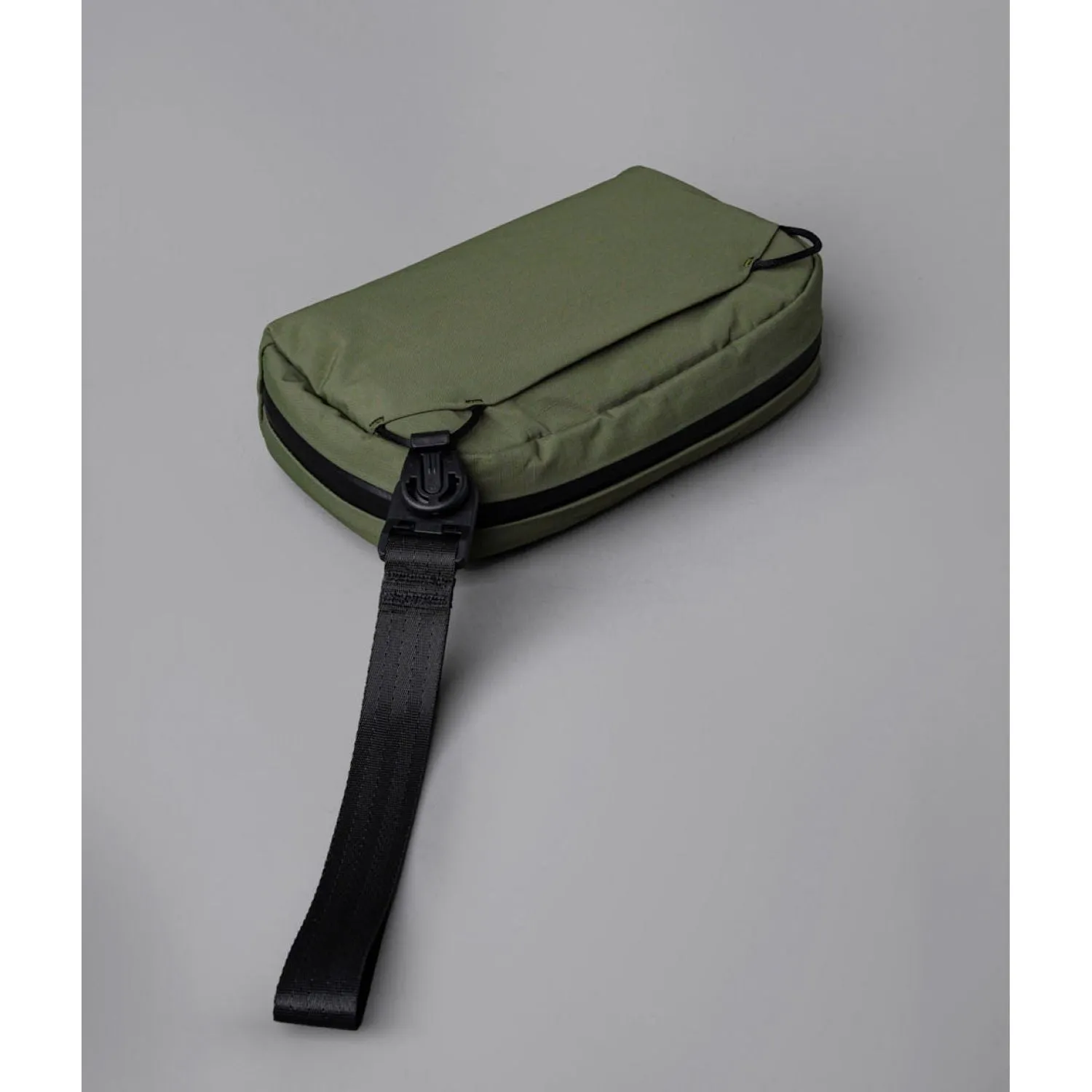 ALPAKA Toiletry Bag