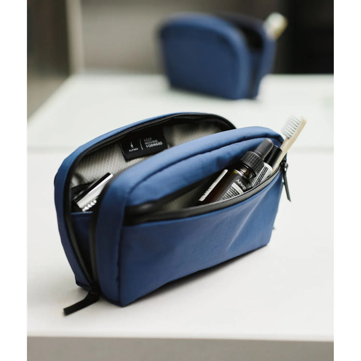 ALPAKA Toiletry Bag