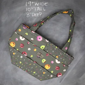 Barrel Tote Bag in Boo Beingets