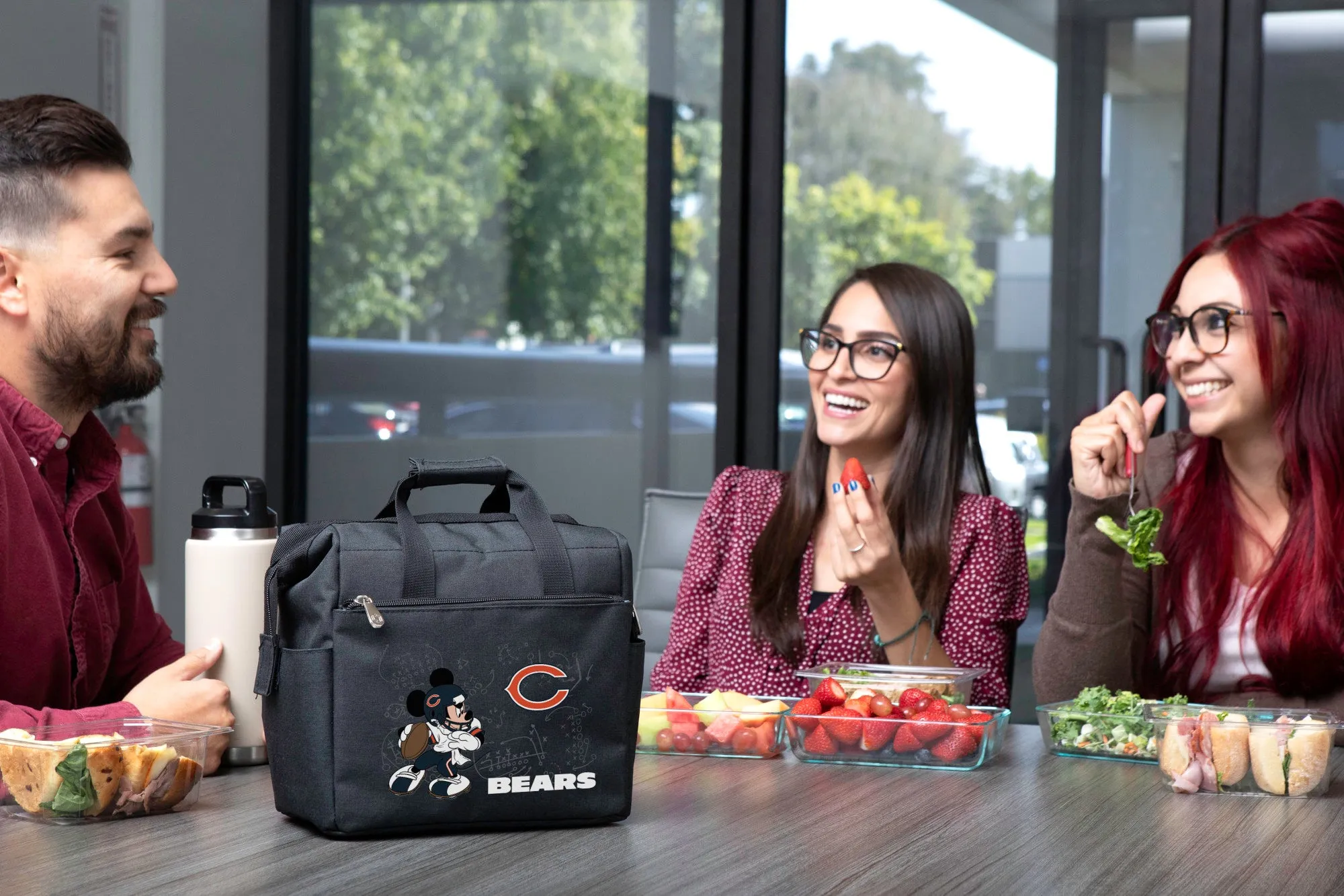 Chicago Bears Mickey Mouse - On The Go Lunch Bag Cooler