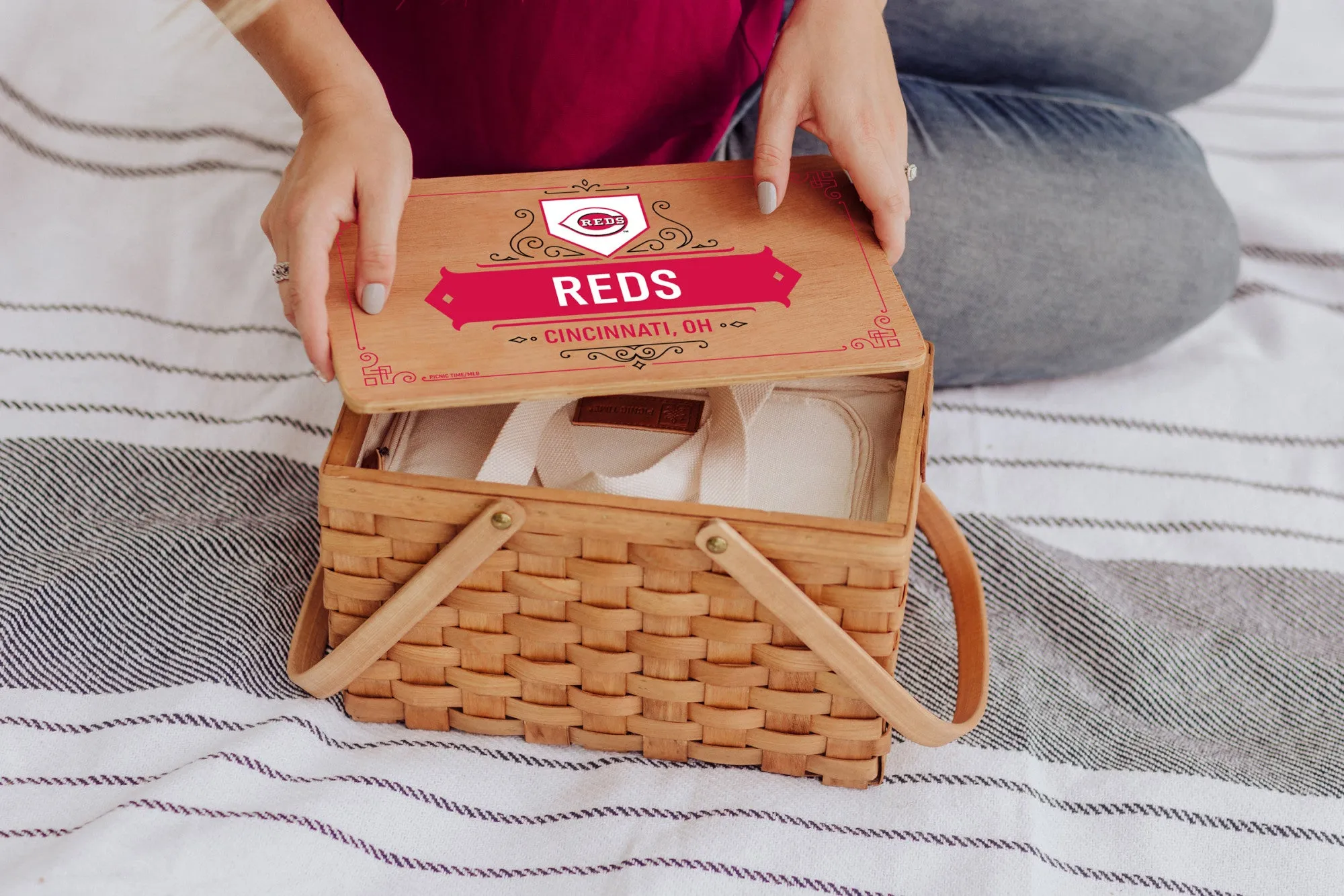 Cincinnati Reds - Poppy Personal Picnic Basket