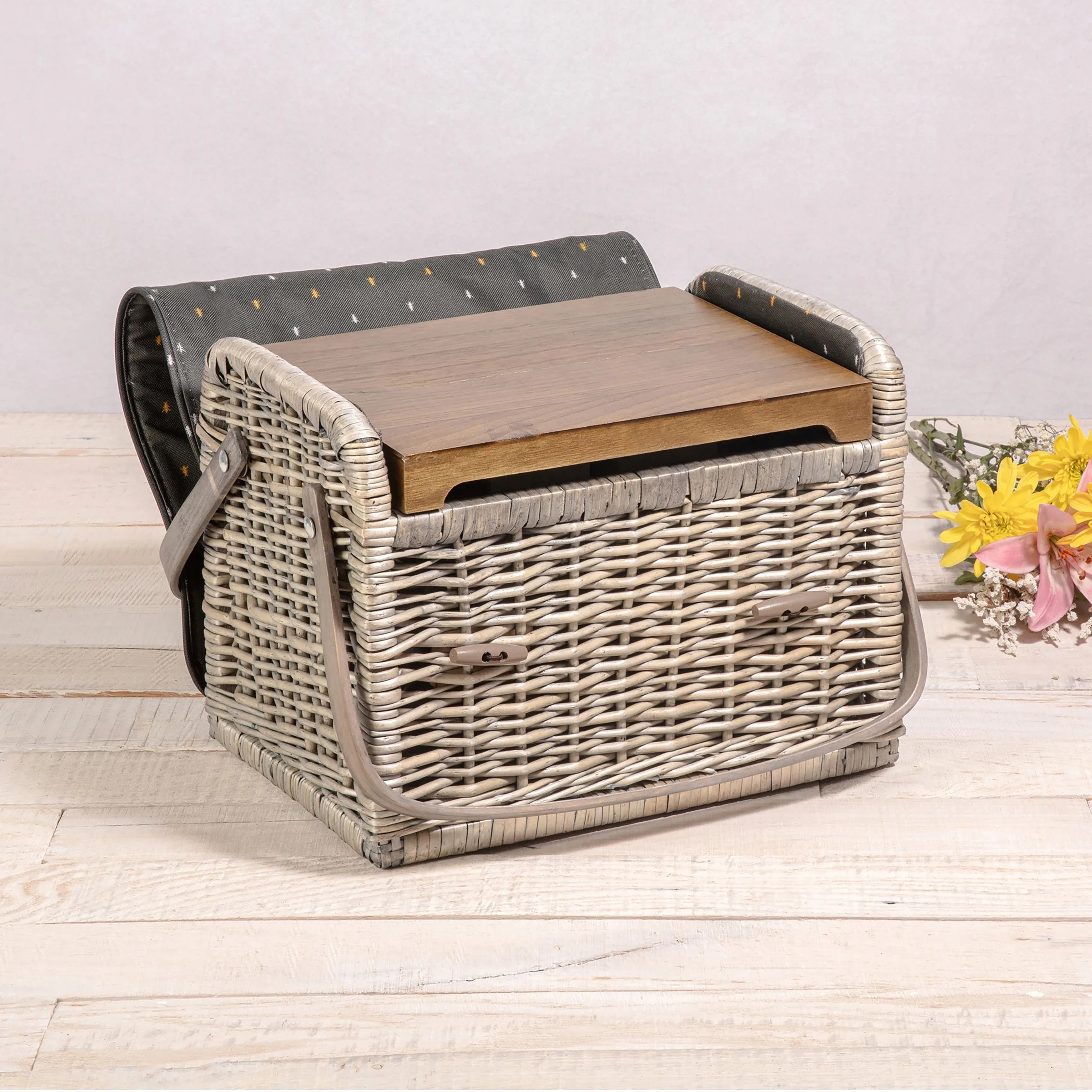 Kabrio Wine & Cheese Picnic Basket