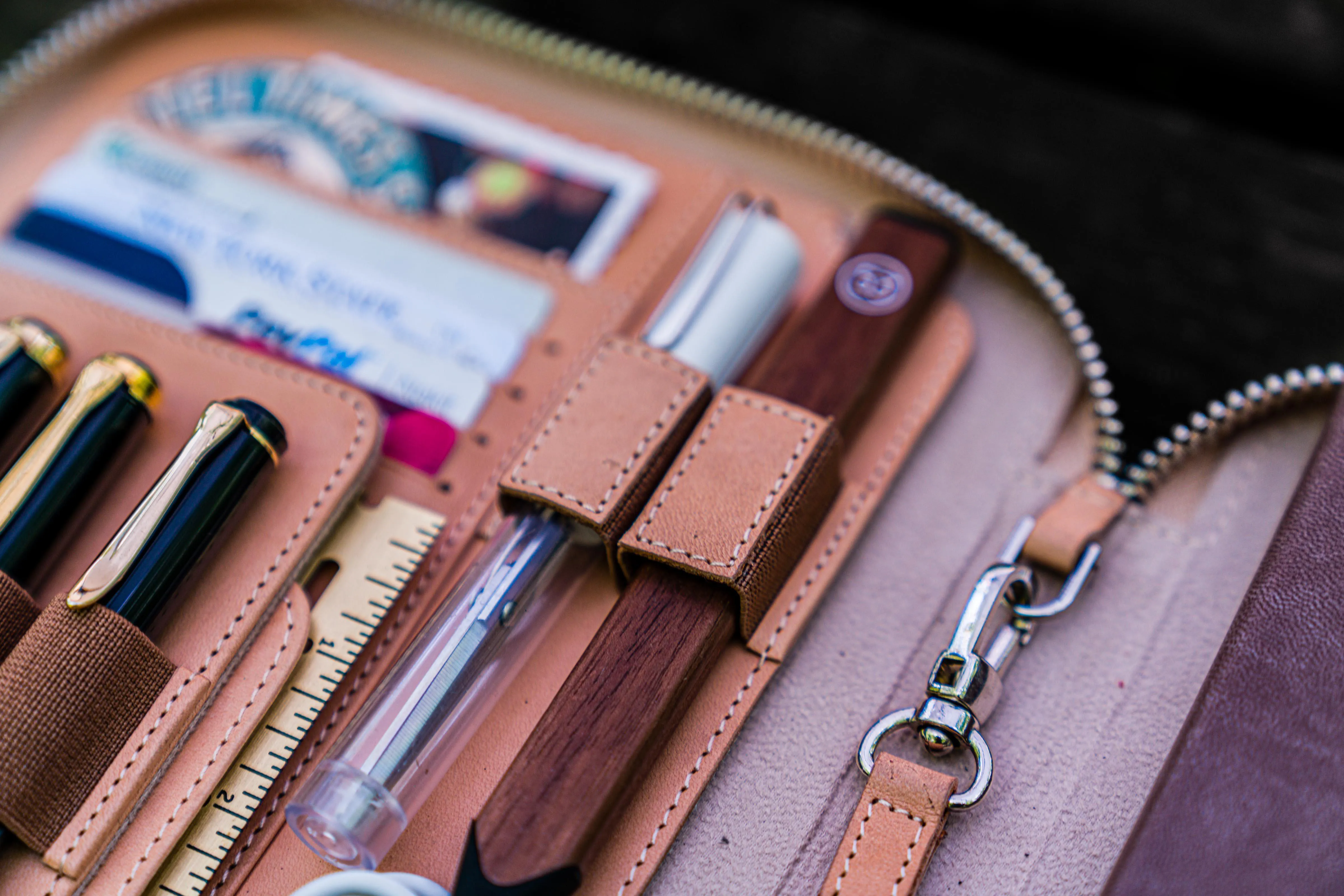 Leather Zippered Rhodia A5 Notebook & iPad Mini Folio - Undyed Leather