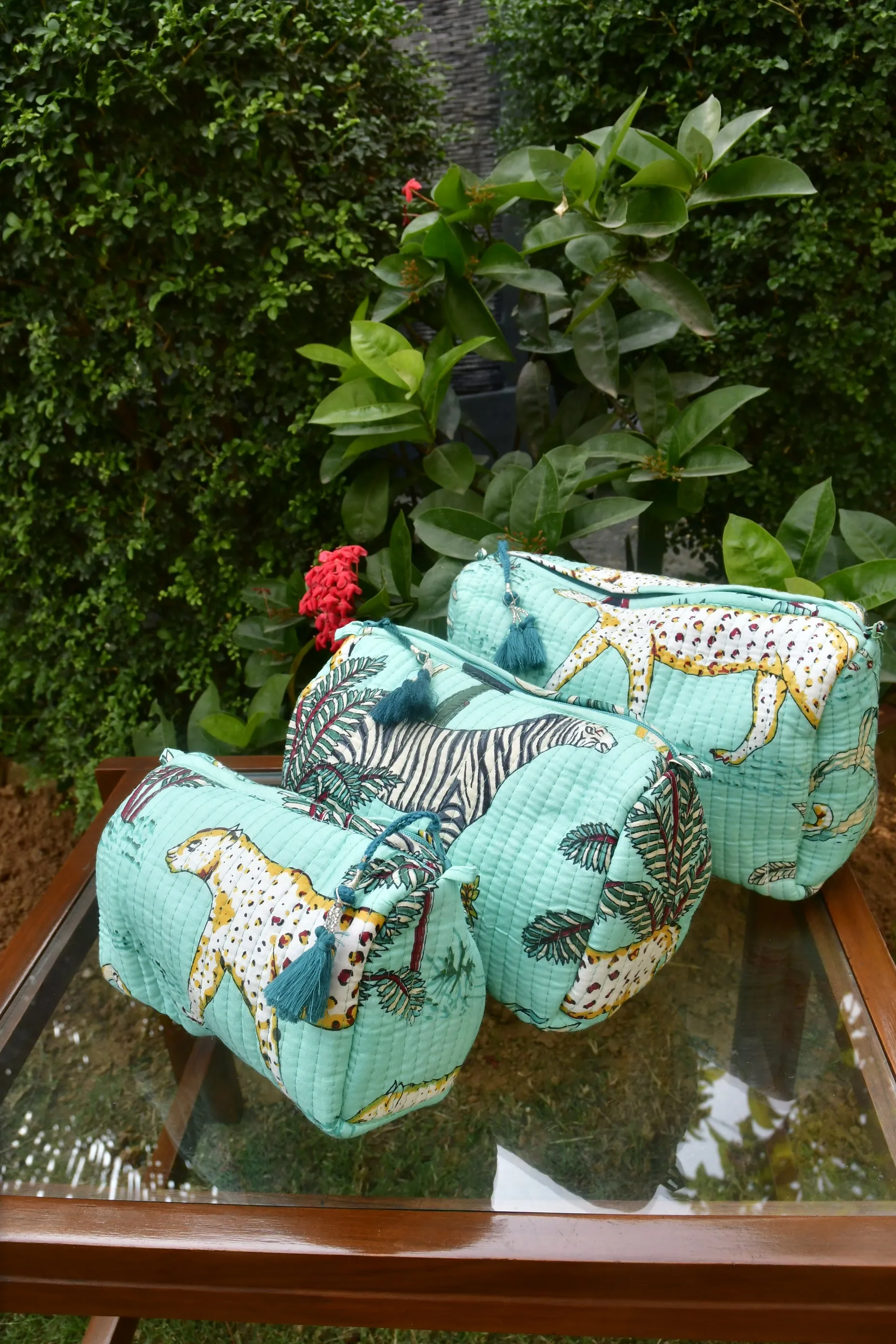 Sea Green Jungle Utility Bag : Eco-Conscious Style