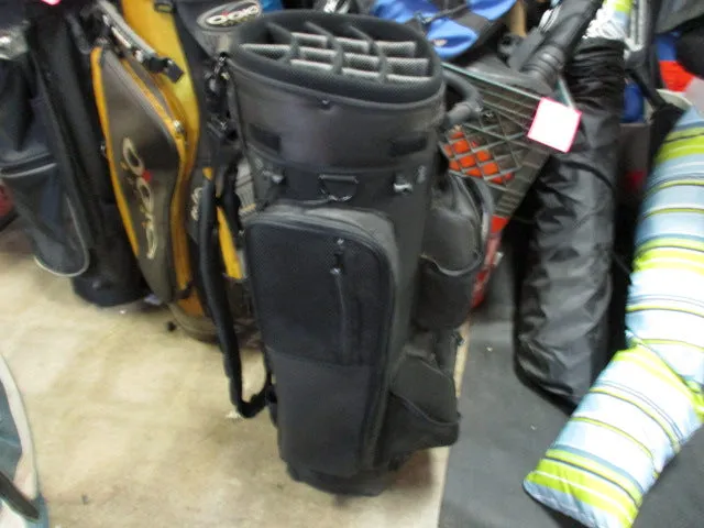 Used Great Divider cart Golf Bag black